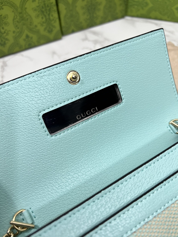 グッチ財布コピー角部分ディテール